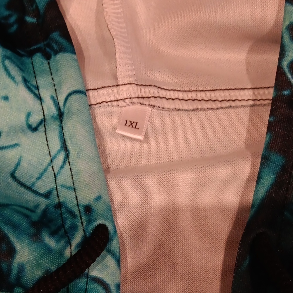 Hoodie size 1xl. - Picture 2 of 5